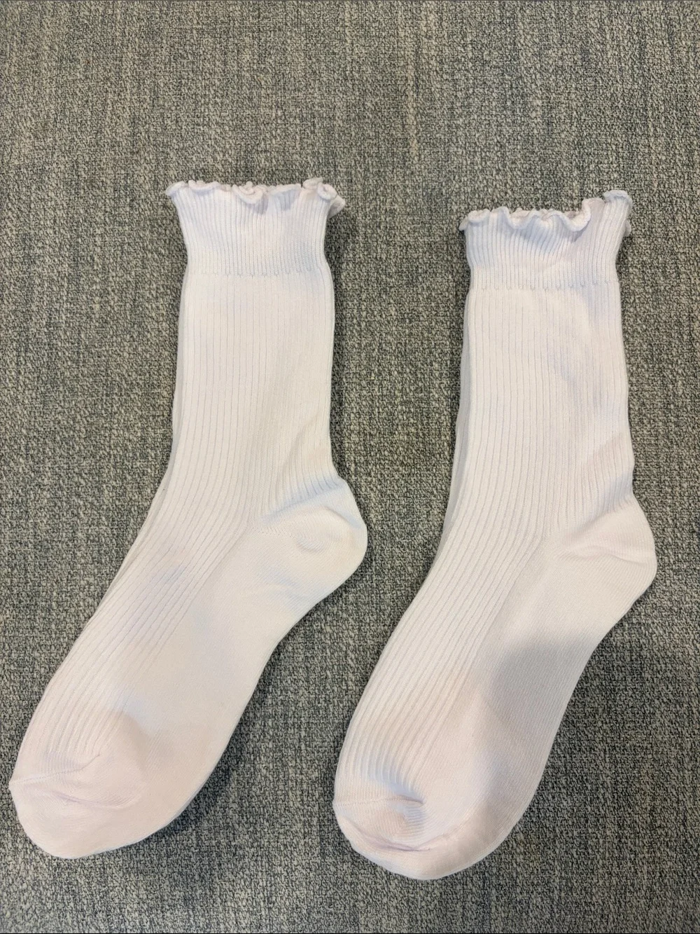 White Ruffled Top Crew Socks